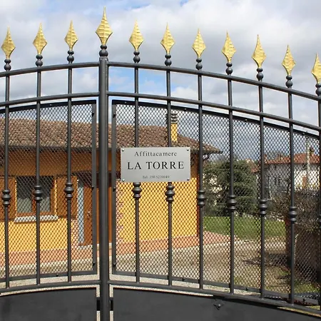 펜션 La Torre Tegoleto